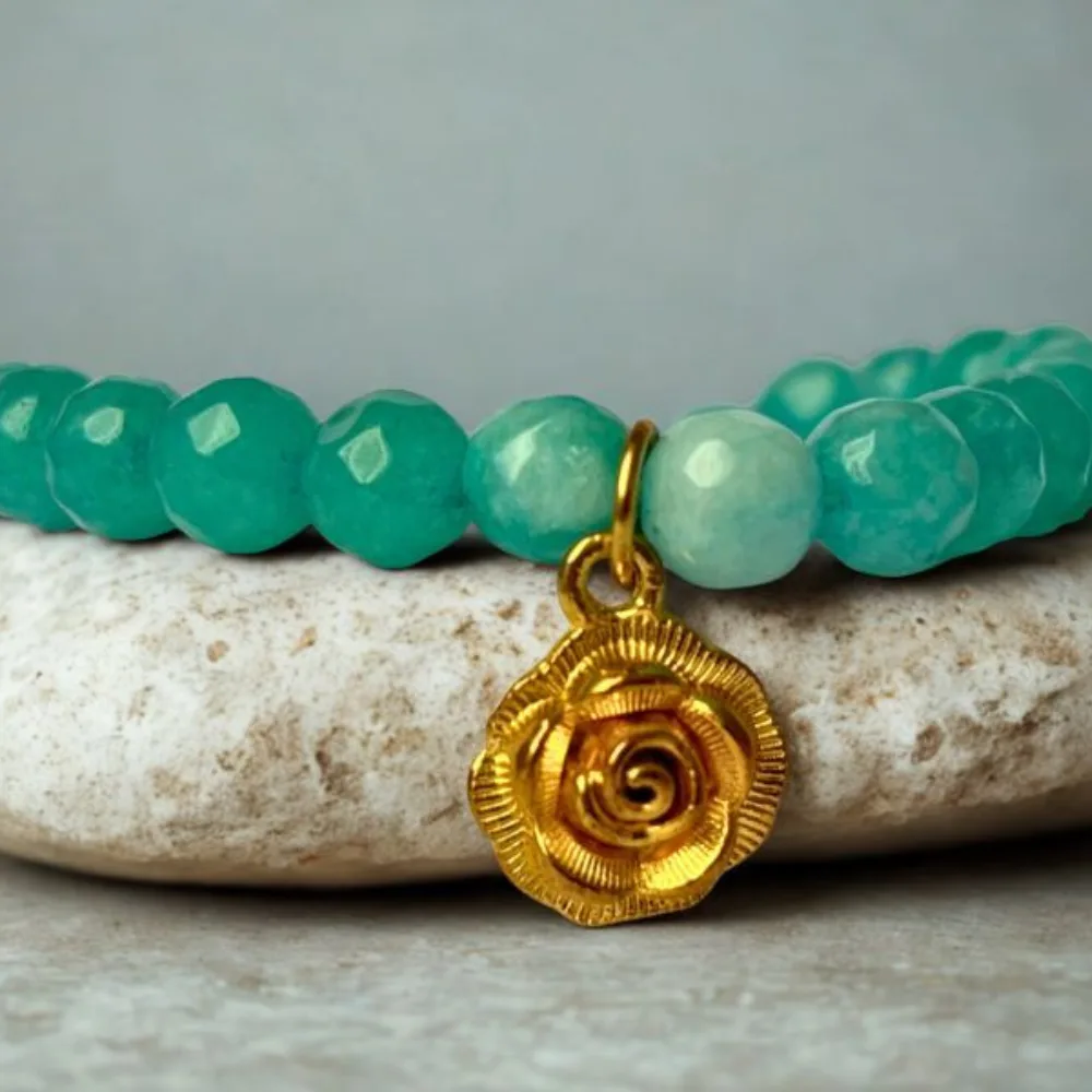 "Karma" Amazonit karkötő rózsamedállal - Image 4