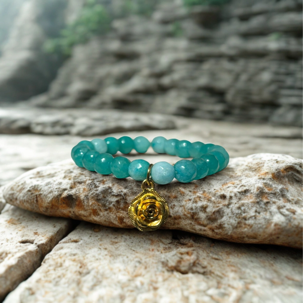 Karma Amazonit karkötő rózsamedállal