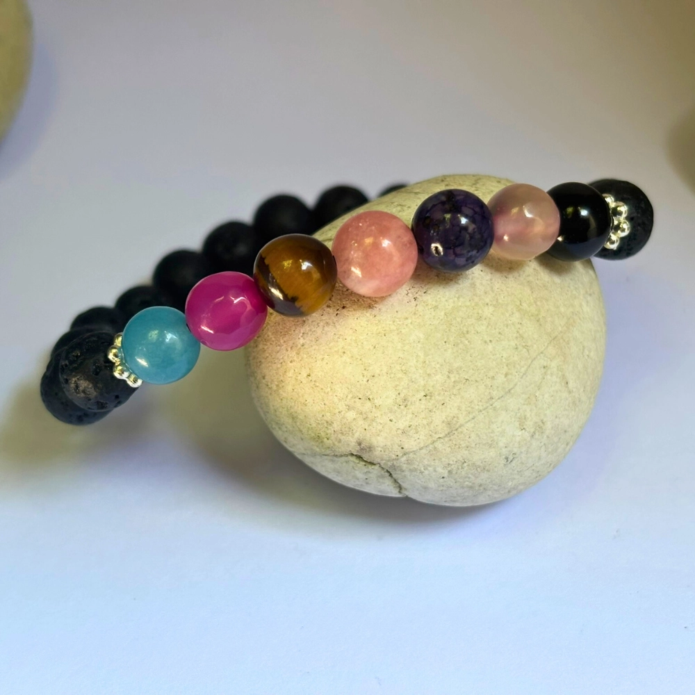 "Lava" Lávakő karkötő mix ásványokkal